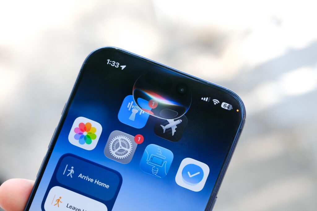 iOS 27 公測版推出，Siri AI 點樣改變你使用 iPhone 嘅方式｜trafficholic AI趨勢