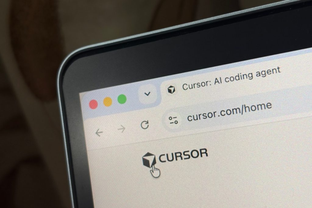 Cursor 推出印度專屬訂閱計劃，助力 AI 編碼市場擴張｜trafficholic AI趨勢